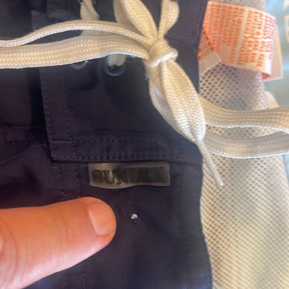 27001 SUNDEK Printed Swim Trunks Size: 40 board - Picture 10 of 12